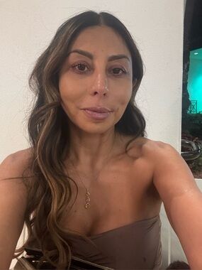 Meet your Posher, Ana